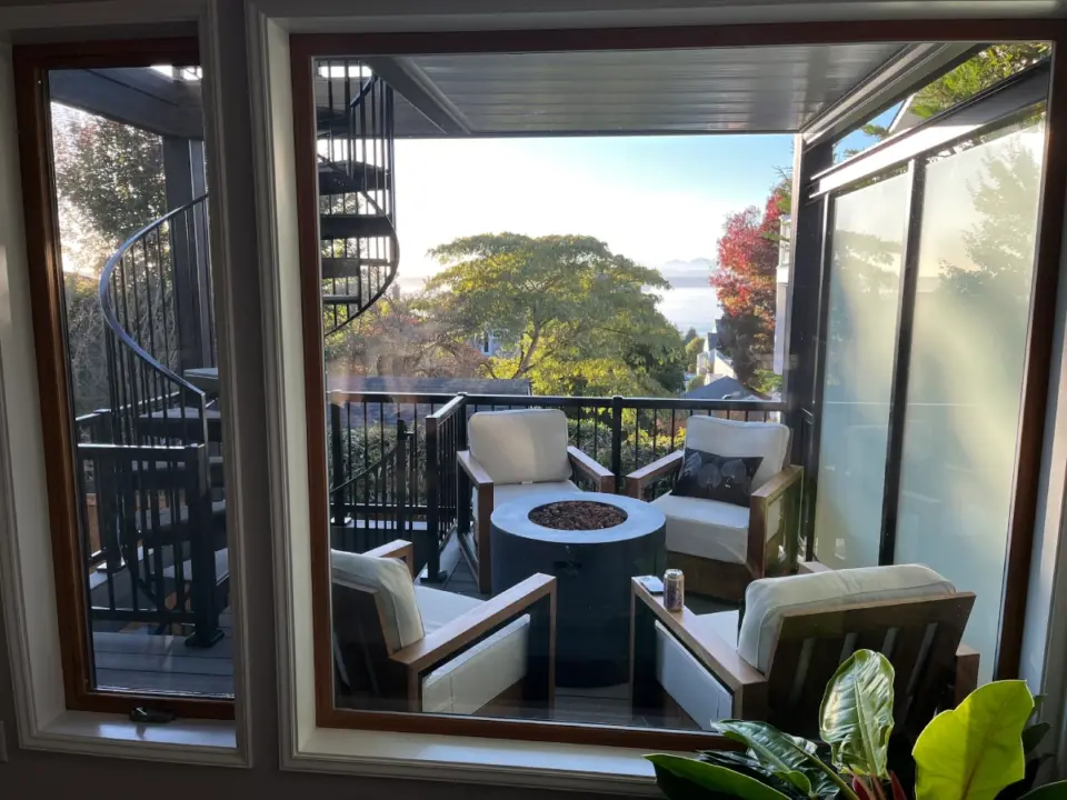 Custom Outdoor Fireplaces